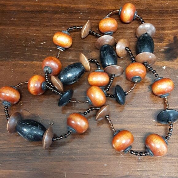 40" wooden bead necklace - Picture 5 of 5